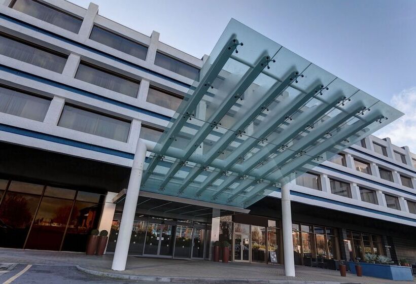 Otel Renaissance London Heathrow