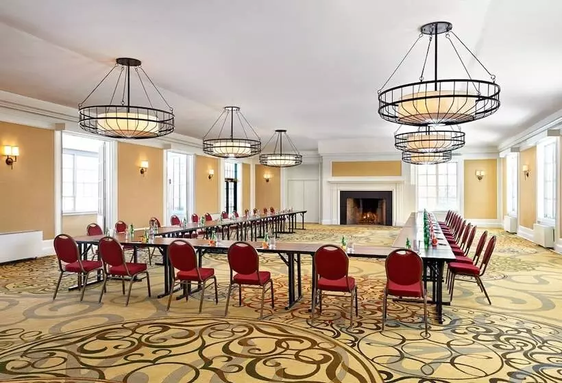 בית מלון כפרי The Algonquin Resort St. Andrews Bythesea, Autograph Collection