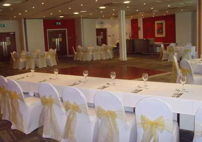 酒店 The Quarters Watford