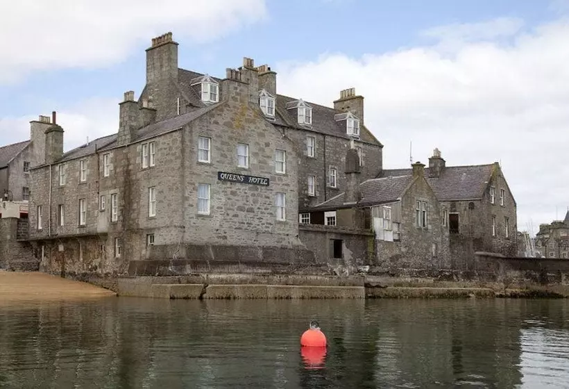 Отель The Queen S