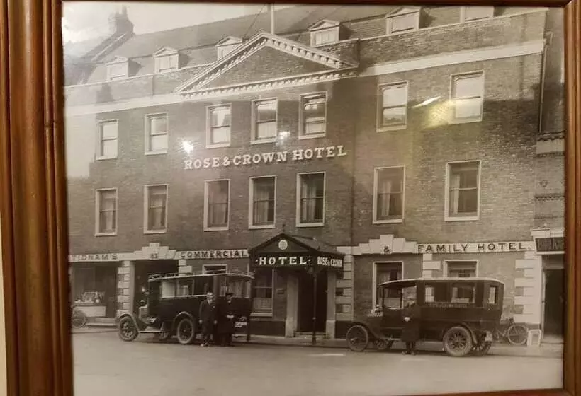 호텔 The Rose And Crown