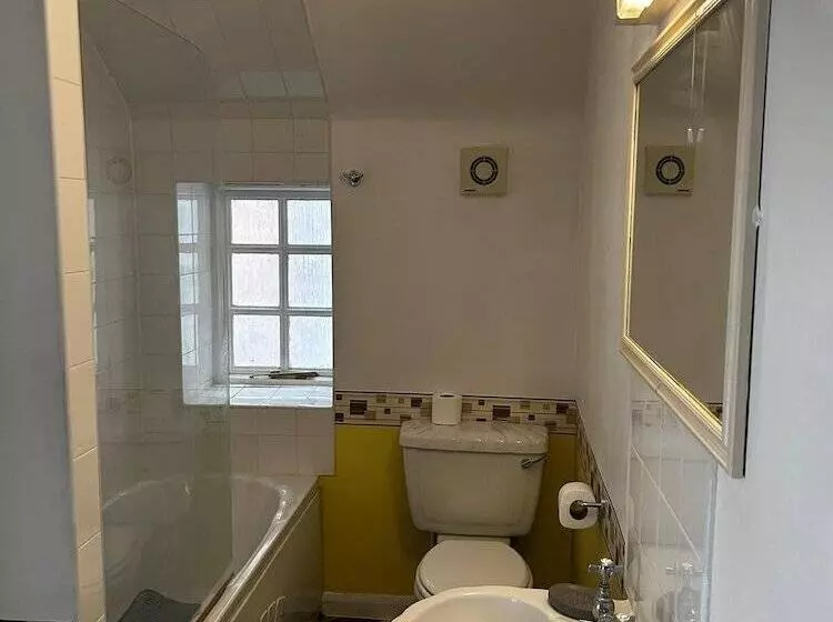 호텔 The Rose And Crown