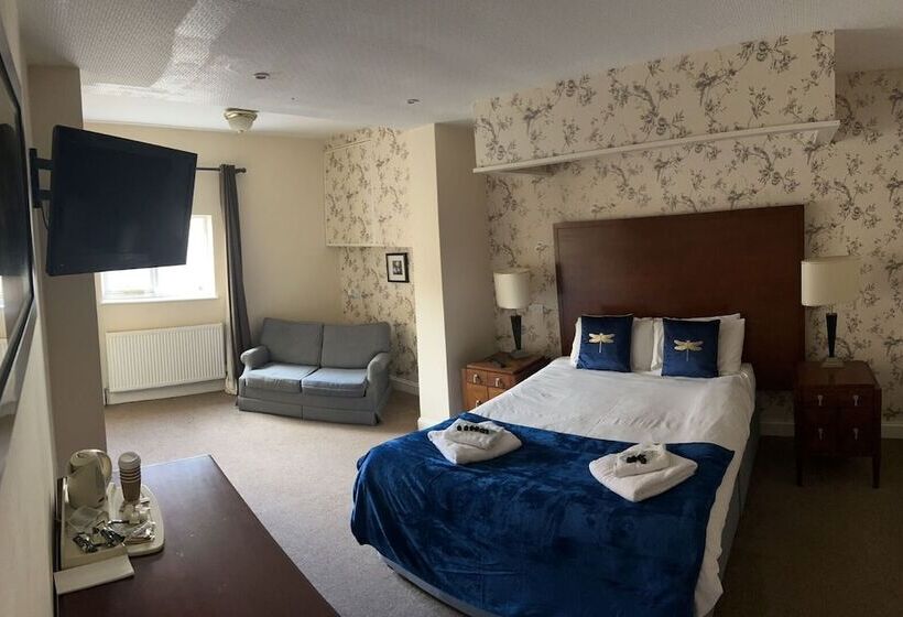 هتل The Rose And Crown