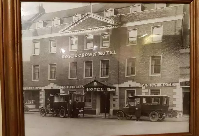 호텔 The Rose And Crown