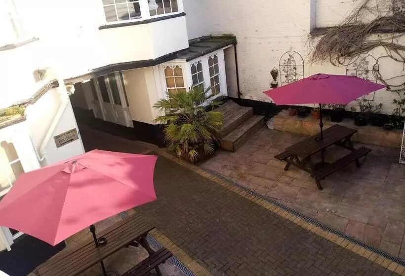 호텔 The Rose And Crown