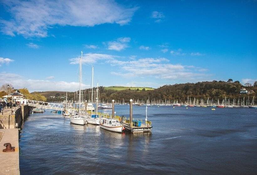 Hotel The Royal Castle