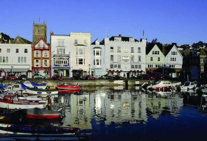 Отель The Royal Castle