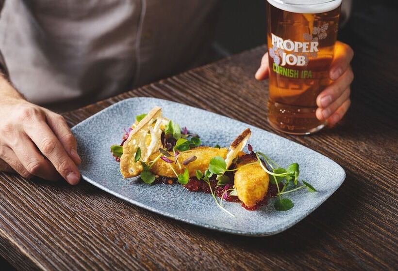 Hotel The Royal Castle