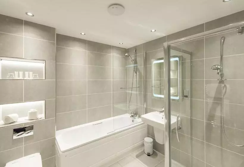 酒店 The Royal & Fortescue