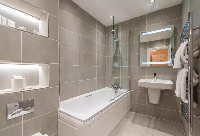 酒店 The Royal & Fortescue