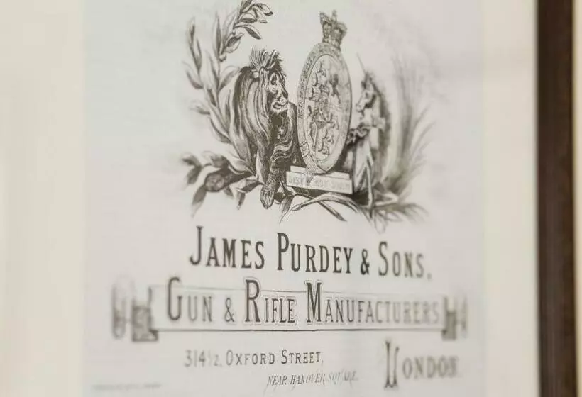 בית מלון כפרי The Royal Oak, Yattendon