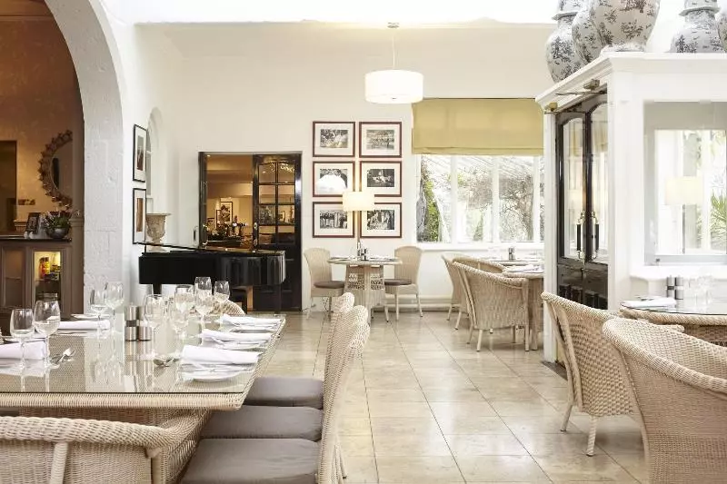 בית מלון כפרי The Royal