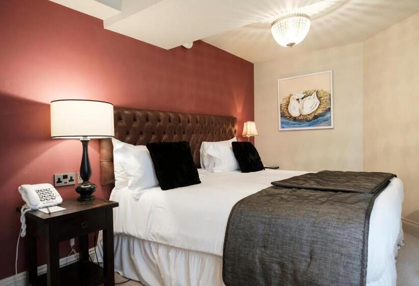 فندق The White Swan