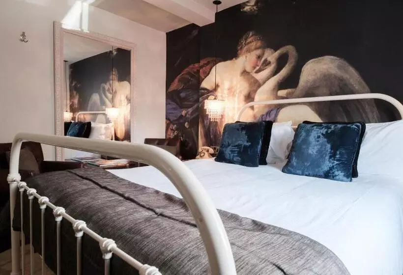 酒店 The White Swan