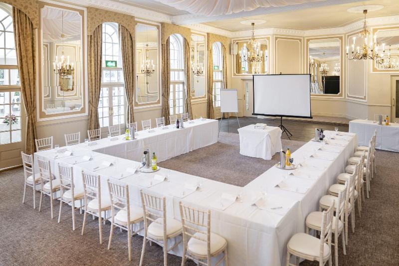 Ringwood Hall Hotel & Spa