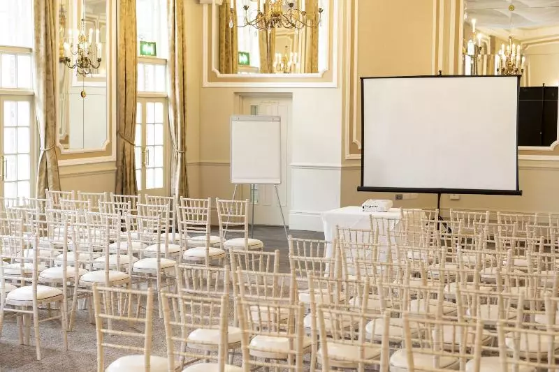 Ringwood Hall Hotel & Spa