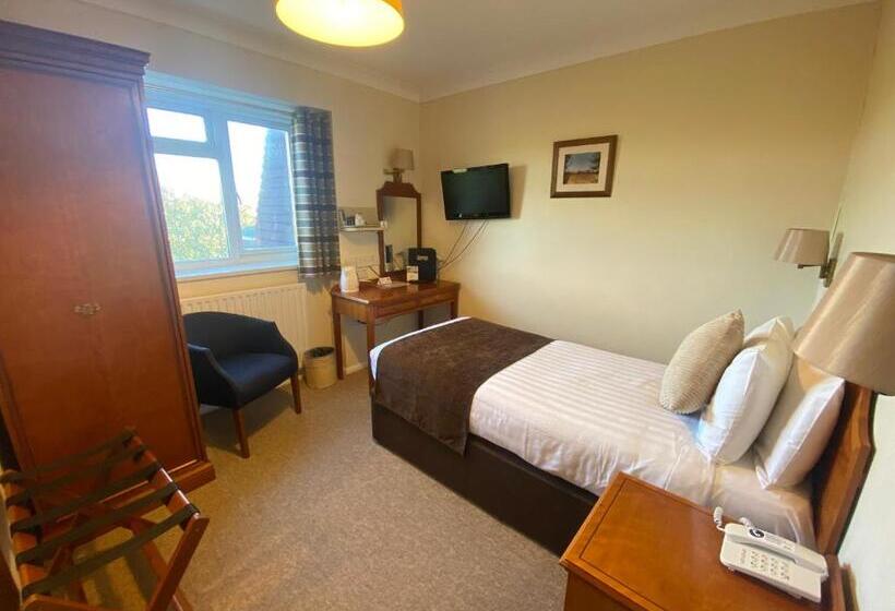 The Riviera Hotel & Apartments   Alum Chine