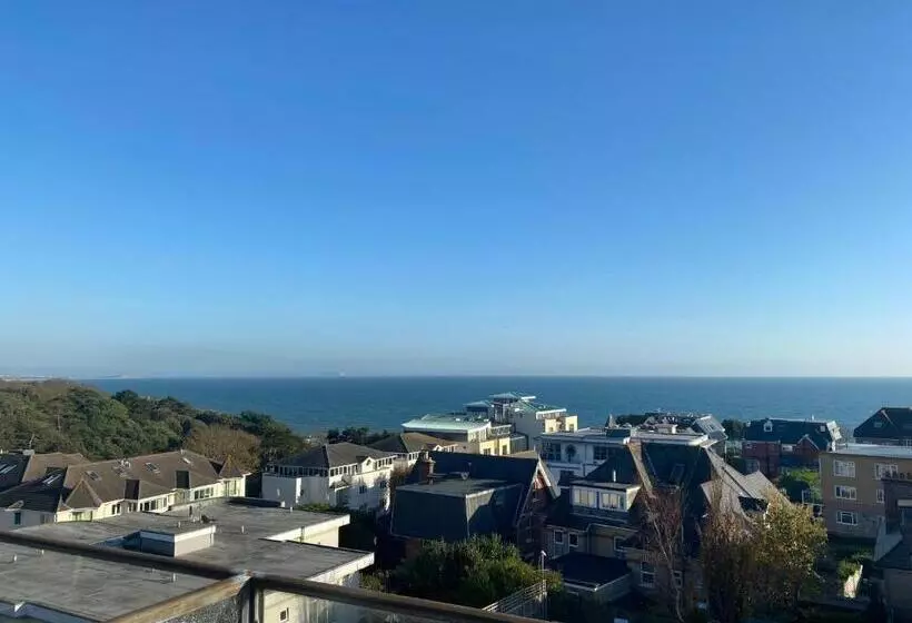 The Riviera Hotel & Apartments   Alum Chine