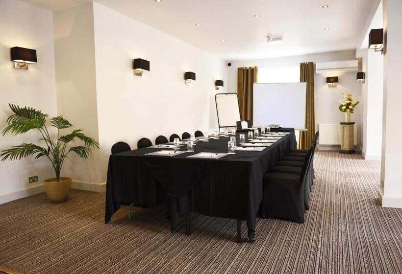 The Riviera Hotel & Apartments   Alum Chine