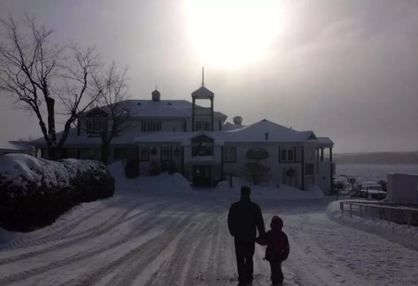 Goéliche Hotel Et Appartement