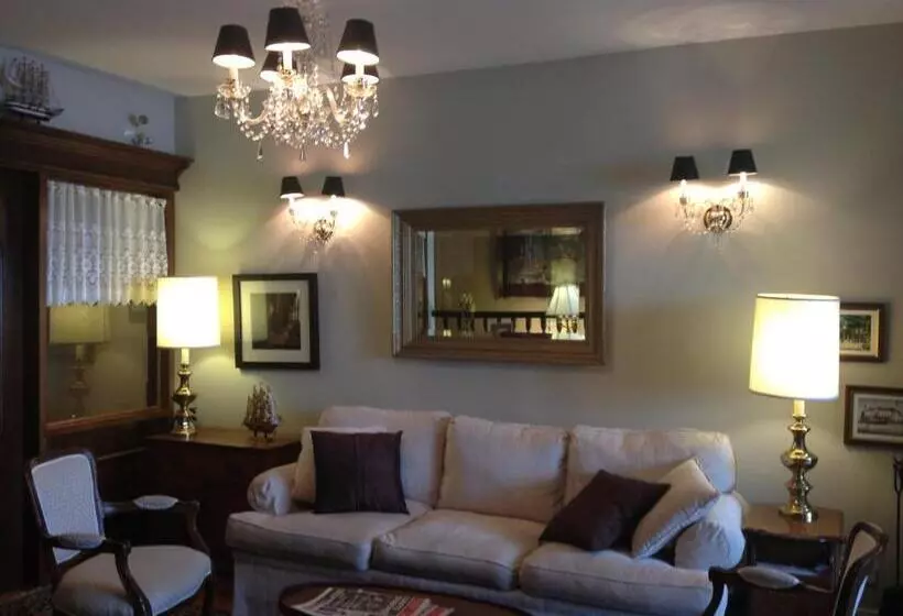 Goéliche Hotel Et Appartement