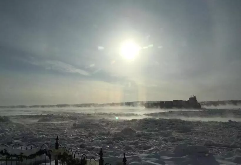 Goéliche Hotel Et Appartement