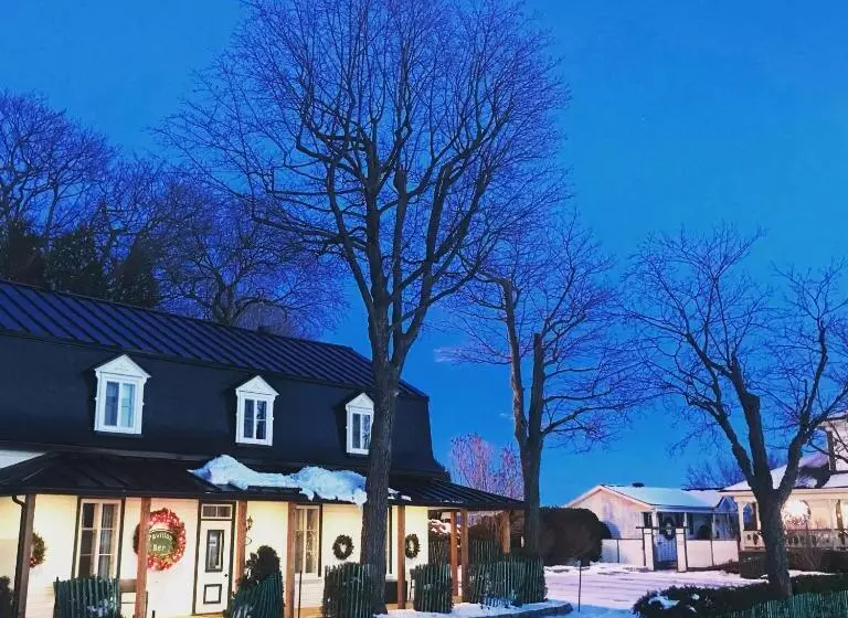 Goéliche Hotel Et Appartement