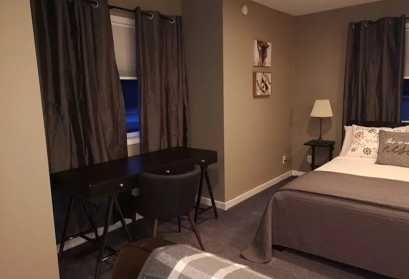 호텔 Banff Boundary Lodge