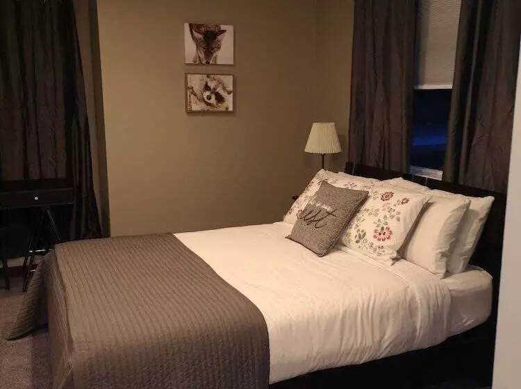 호텔 Banff Boundary Lodge