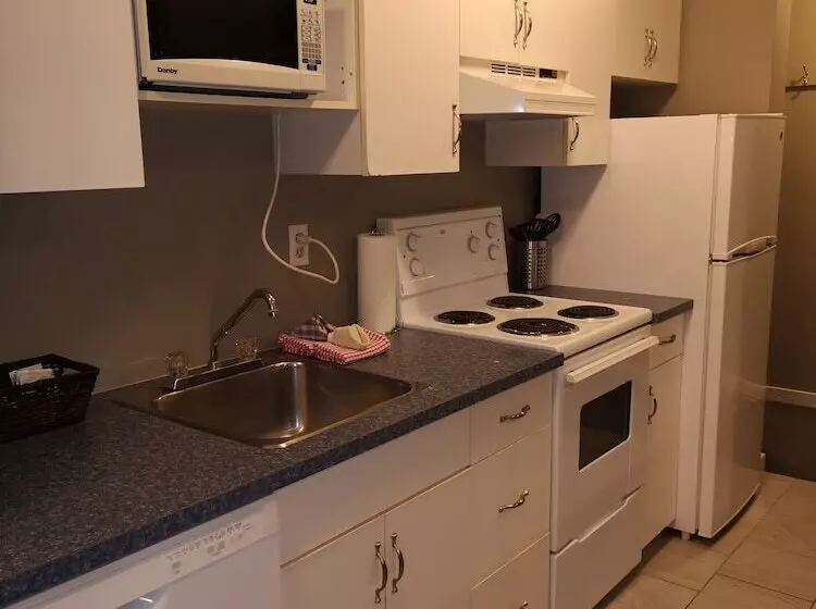 호텔 Banff Boundary Lodge