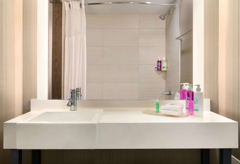 Coast Prince George Hotel By Apa