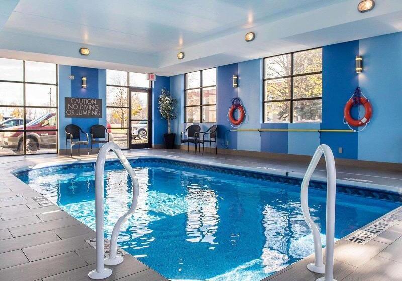 Отель Comfort Inn