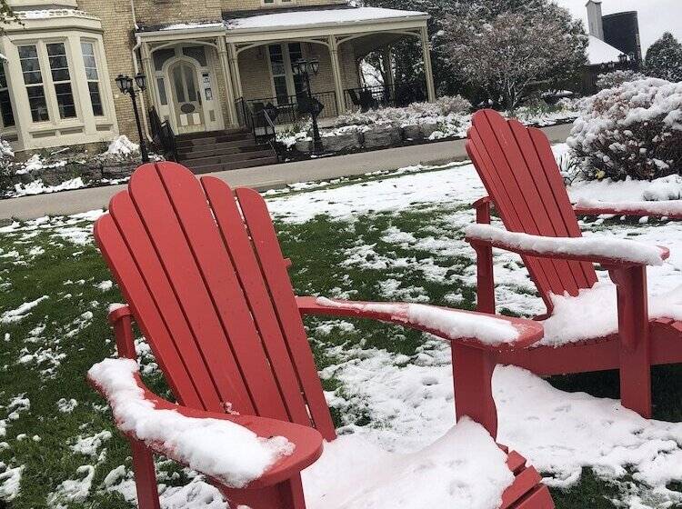 فندق Elm Hurst Inn & Spa