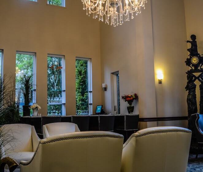 فندق Elm Hurst Inn & Spa