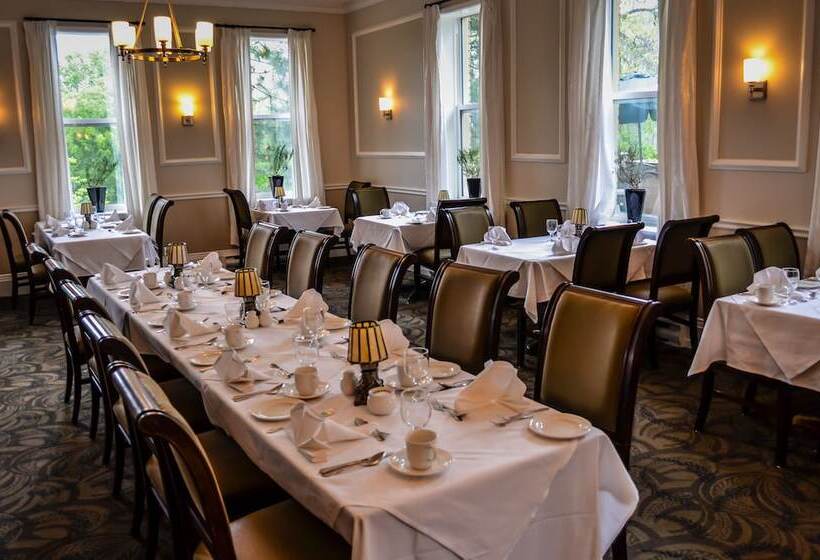 فندق Elm Hurst Inn & Spa