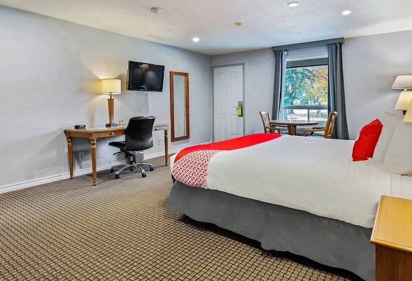 First Canada Hotel Cornwall Hwy 401 On