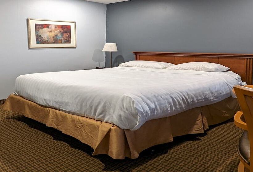 First Canada Hotel Cornwall Hwy 401 On