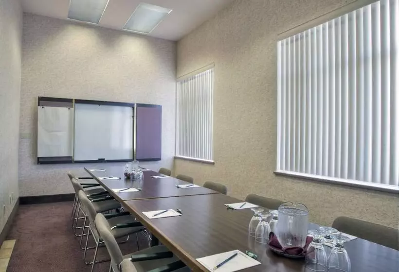 Szálloda Powell River Town Centre