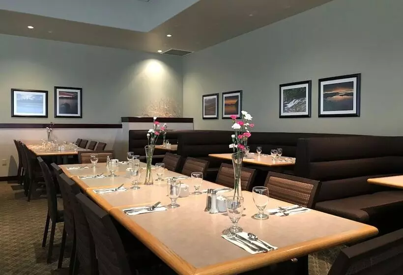 Szálloda Powell River Town Centre