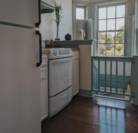 Szálloda The Cooper S Inn