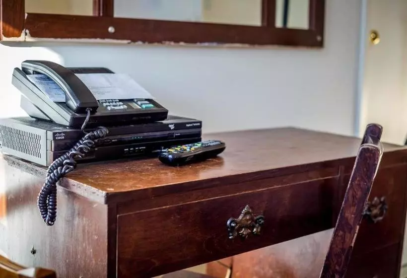 호텔 Champ De Mars Montreal