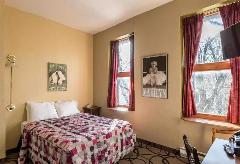 호텔 Champ De Mars Montreal