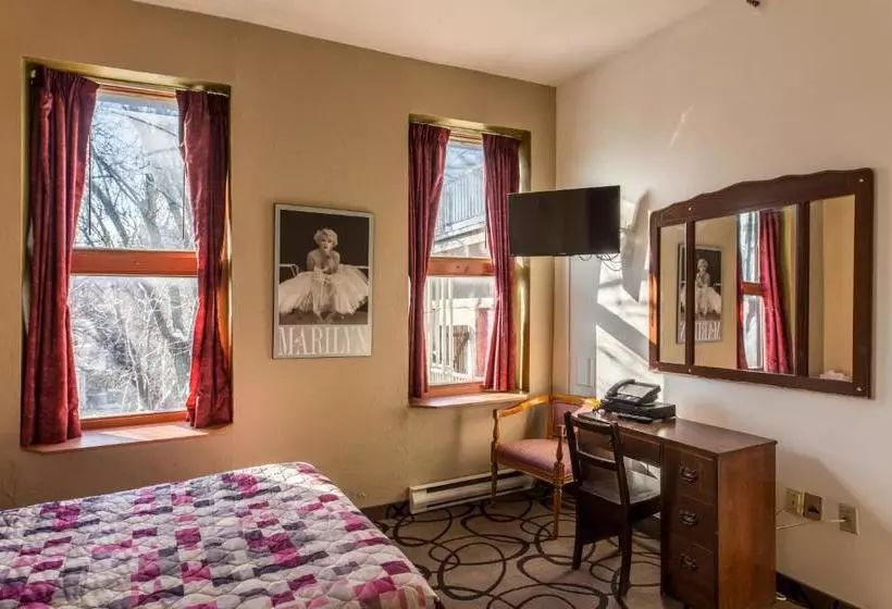 호텔 Champ De Mars Montreal