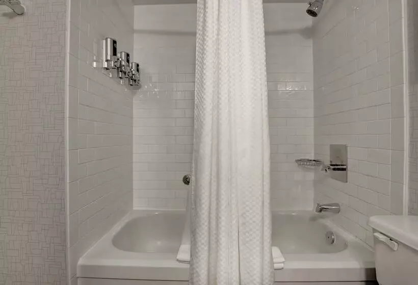 酒店 Four Points By Sheraton Toronto Mississauga