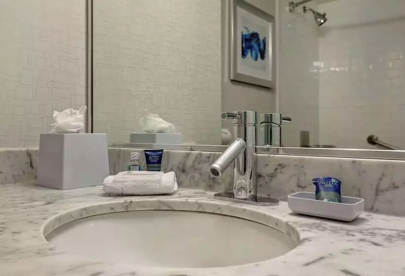 酒店 Four Points By Sheraton Toronto Mississauga