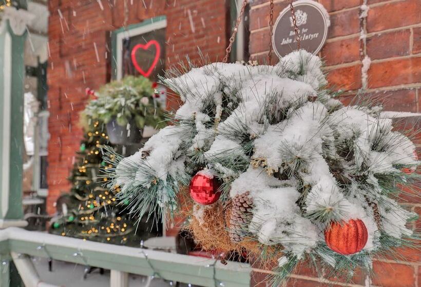 فندق Hochelaga Inn