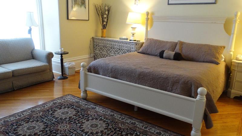 فندق Hochelaga Inn