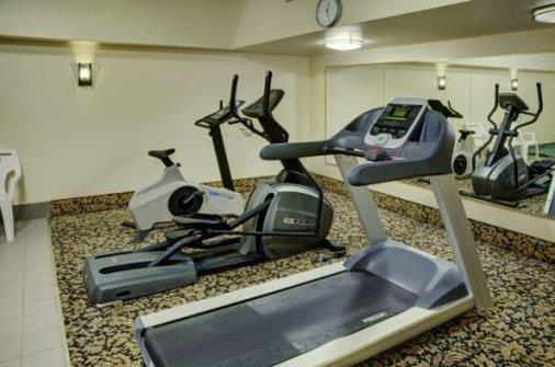 Hotel Lakeview Inns & Suites  Hinton