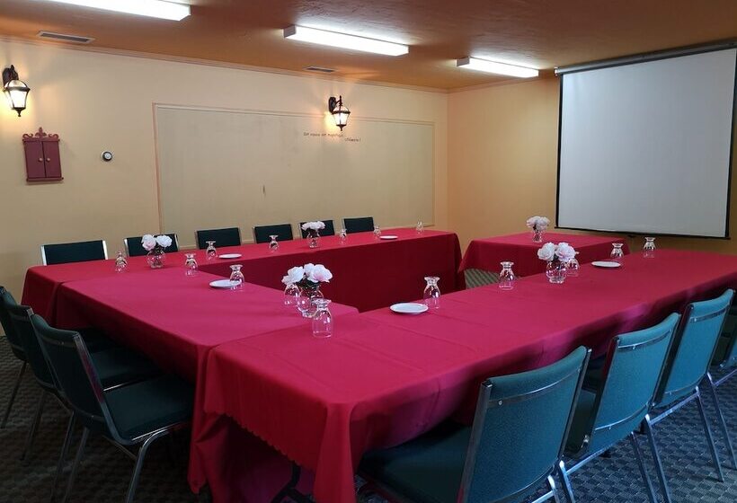 בית מלון כפרי Lerie Jardins De Ville