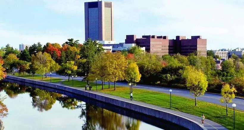 Les Suites Hotel Ottawa